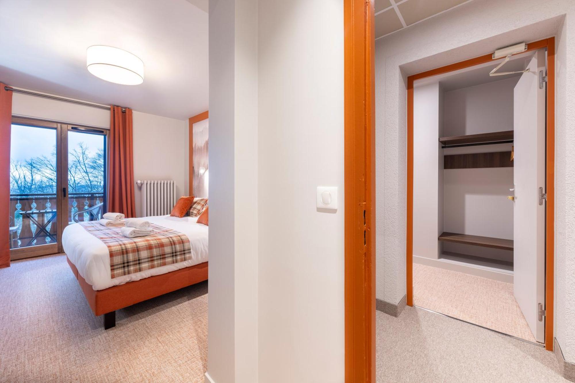 Le Bois Joli Hotel 3*